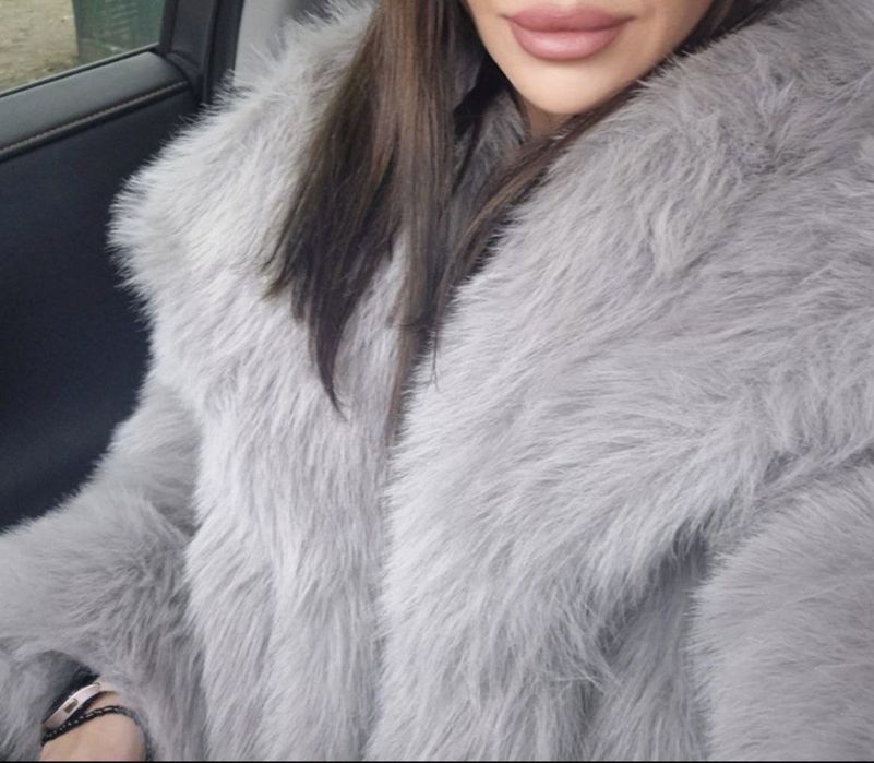 Шуба жіноча  сіра