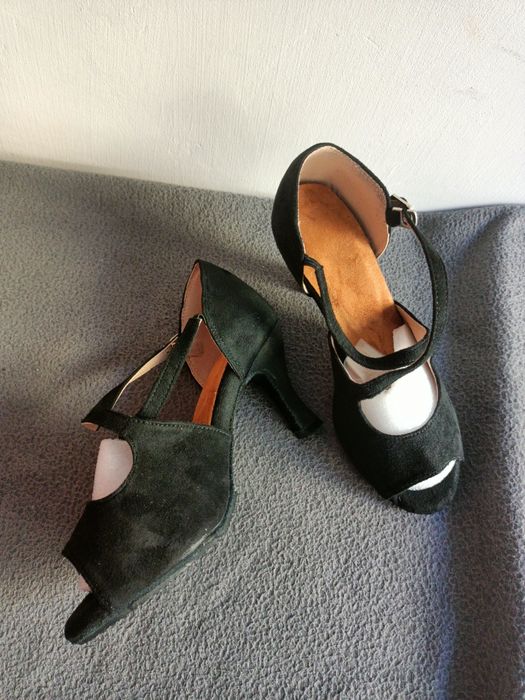 Buty taneczne zamszowe r. 34/35 (4.5)