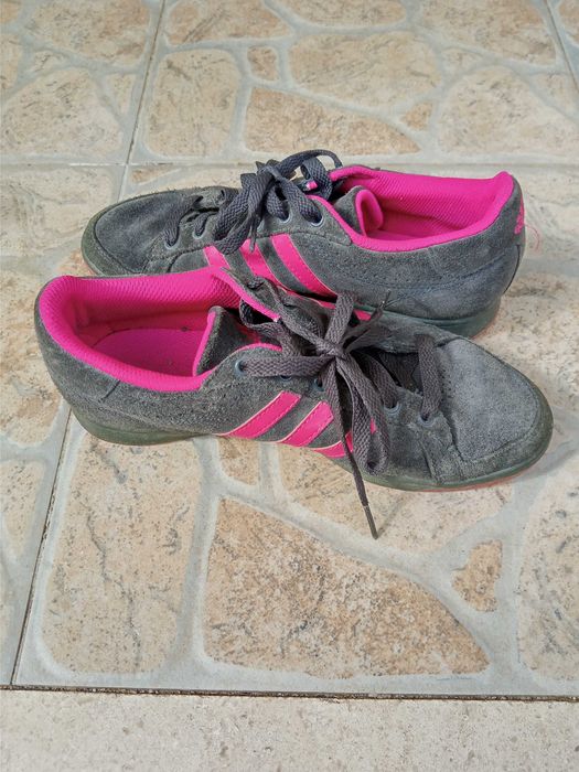 Sapatilhas adidas n° 36