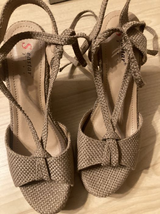 Espadryle na koturnie