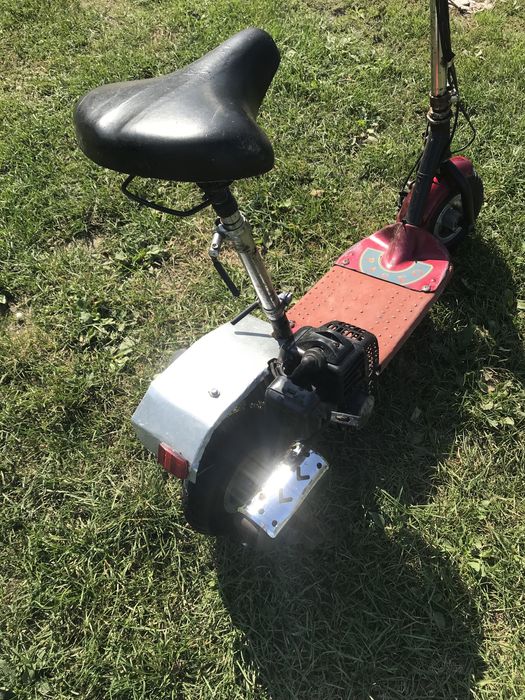 Мотосамокат бензиновий