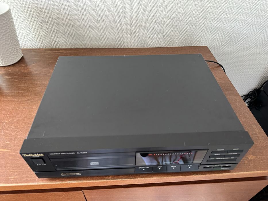 Odtwarzacz cd Technics SL-PJ26A