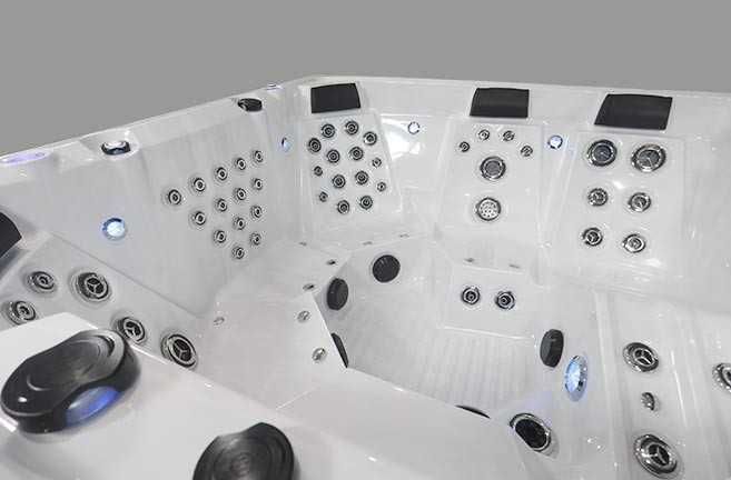 Jacuzzi po ekspozycji po serwisie 220x220 balia mini basen spa z USA