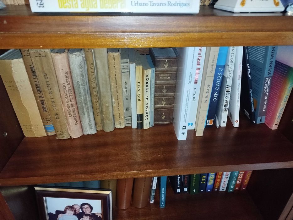 Vendo livros variados 5