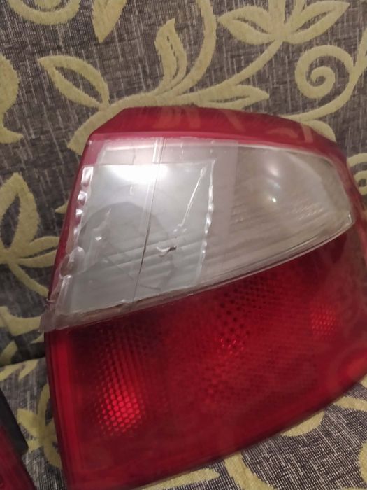 Lampy tył audi a4b6 sedan  komplet
