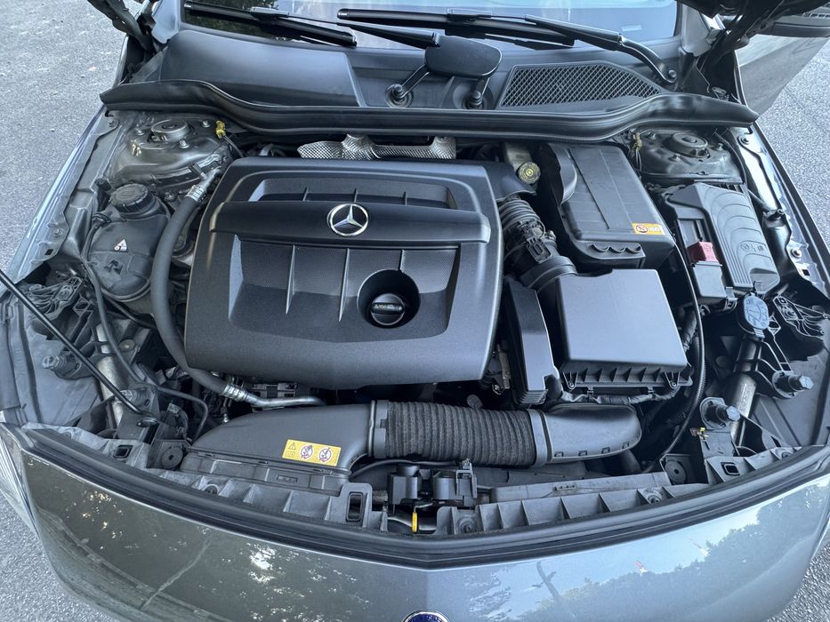 Mercedes-Benz a180 urban caixa automática