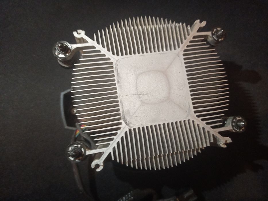 Procesor AMD ryzen 3 3200g + chłodzenie AMD