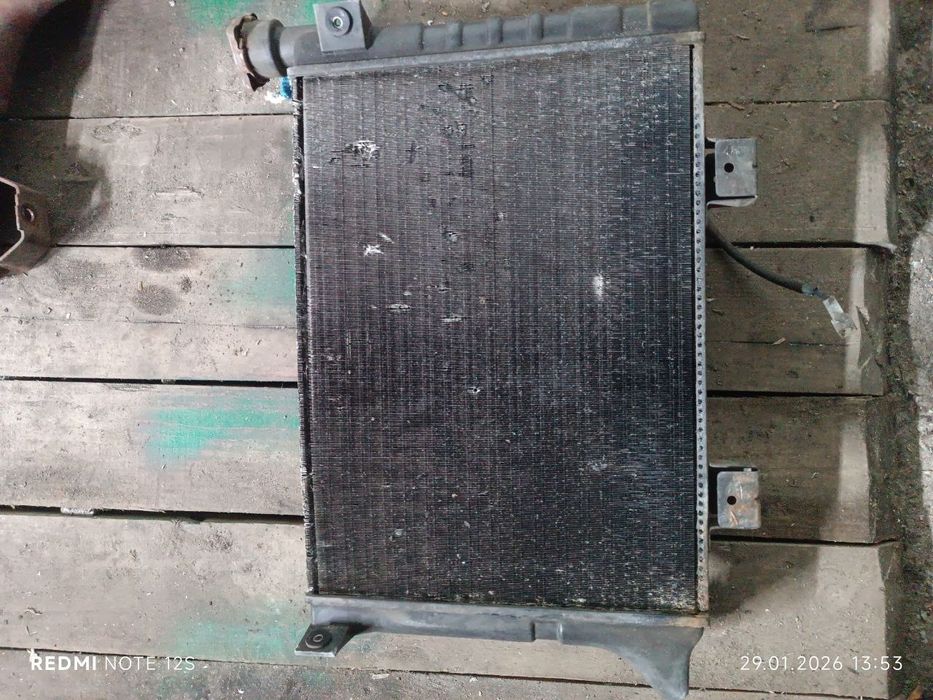 Радіатор ваз 2104-2107 інжектор вентилятор радіатора в сборі