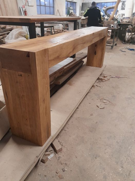 Stoły z litego drewna