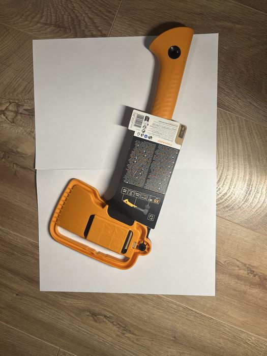 Сокира-колун Fiskars X14