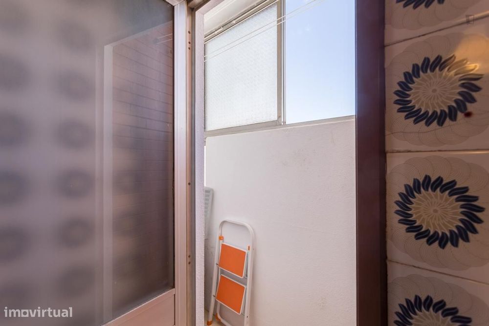 Quarto - localizado em Cedofeita Porto