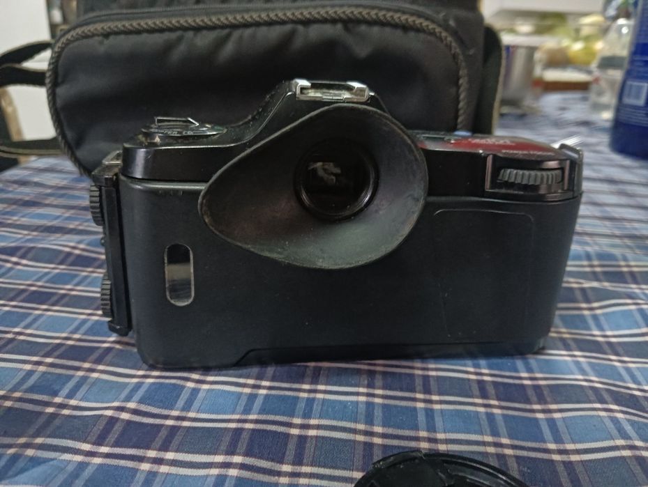 Olympus OM101 + 2 Objetivas + Mala – Excelente oportunidade para coleção ou fotografia analógica