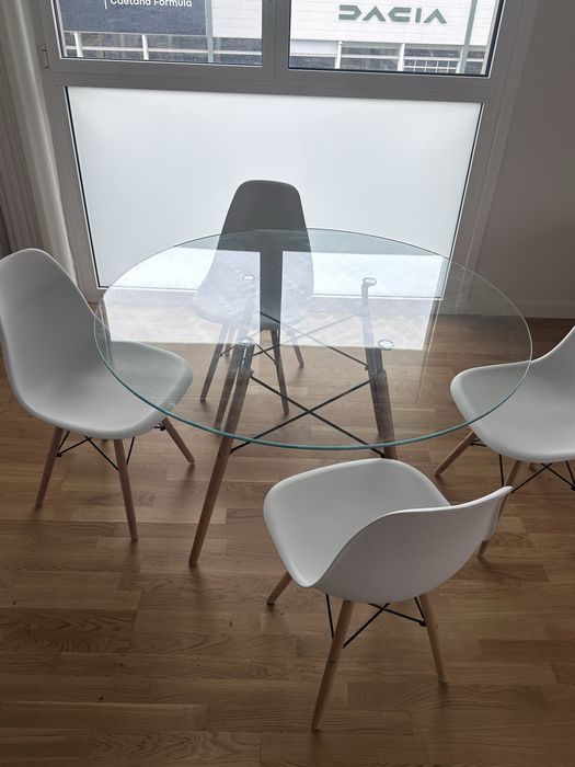 Conjunto Mesa e Cadeiras Sklum