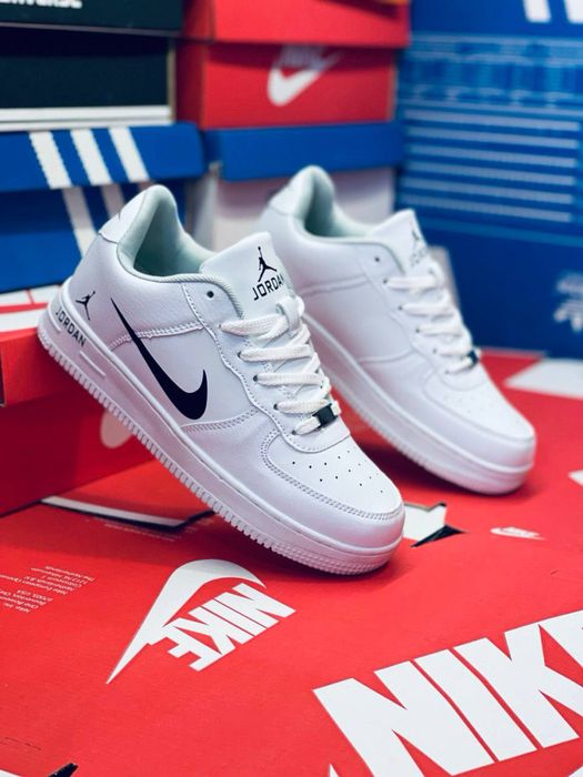 Nike Air Force Af1 белые кроссовки натуральная кожа красовки найк