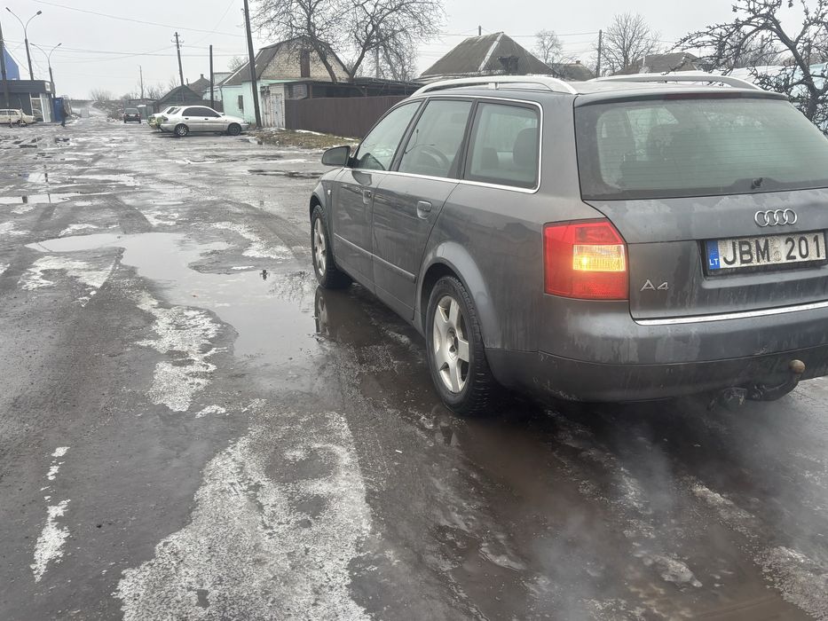 Audi A4B6 Універсал
