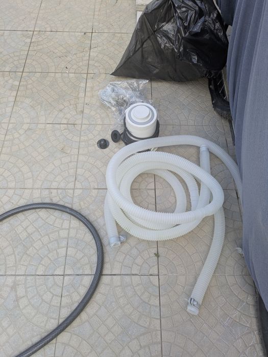 Piscina de lona 3m Intex com bomba incluída.