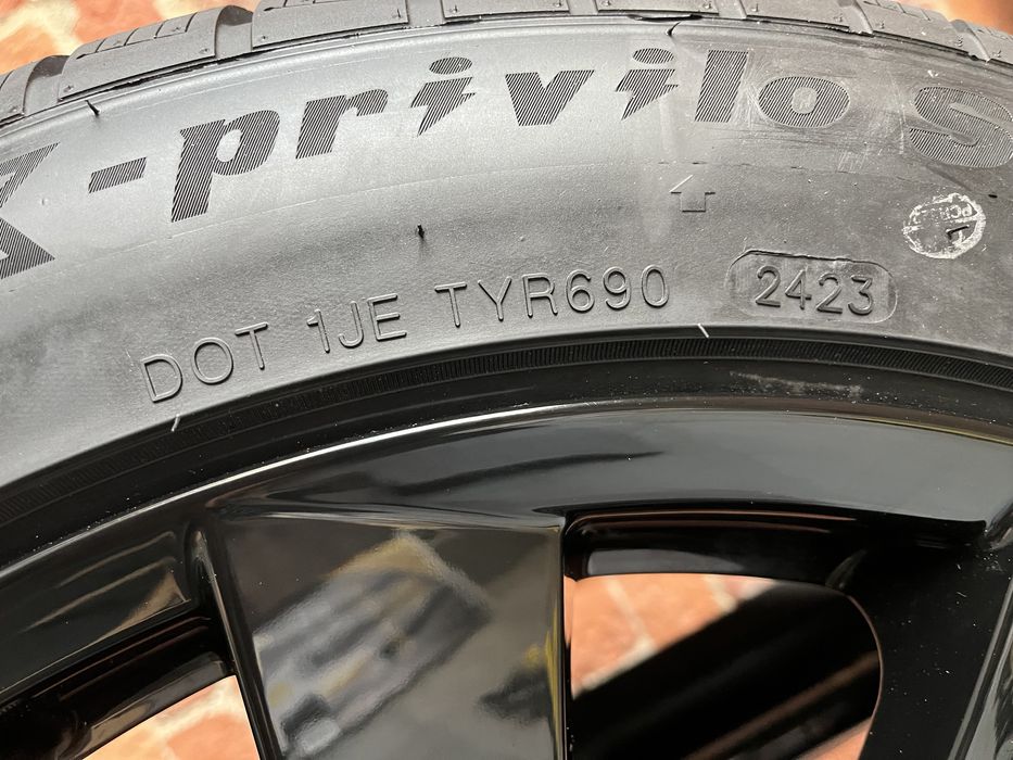 Koła Zimowe 19 Tesla Y Long Range 255/45R19 Nowe Performance 2025