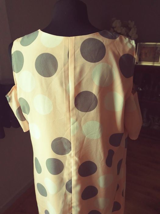 Sukienka prosta grochy lato 40 luzna