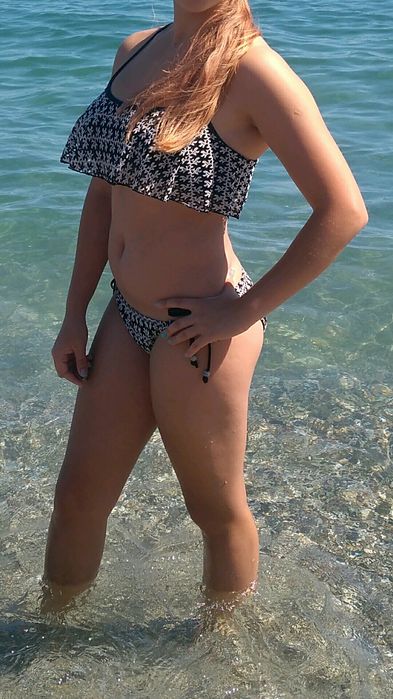 Купальник с рюшкой