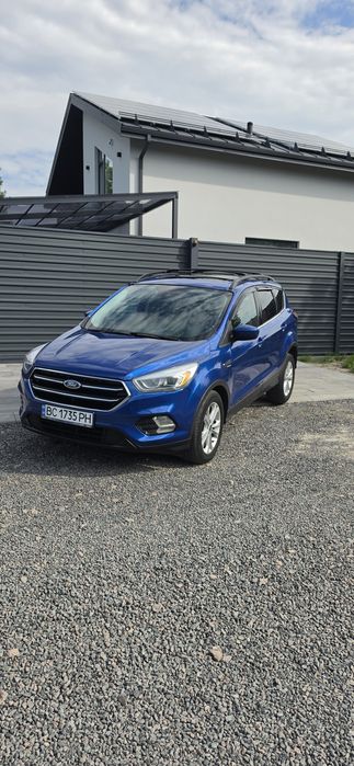 автомобиль  ford escape