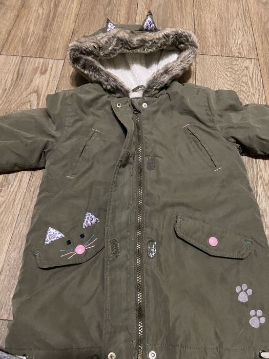 Тепла куртка на дівчинку 4-5 років