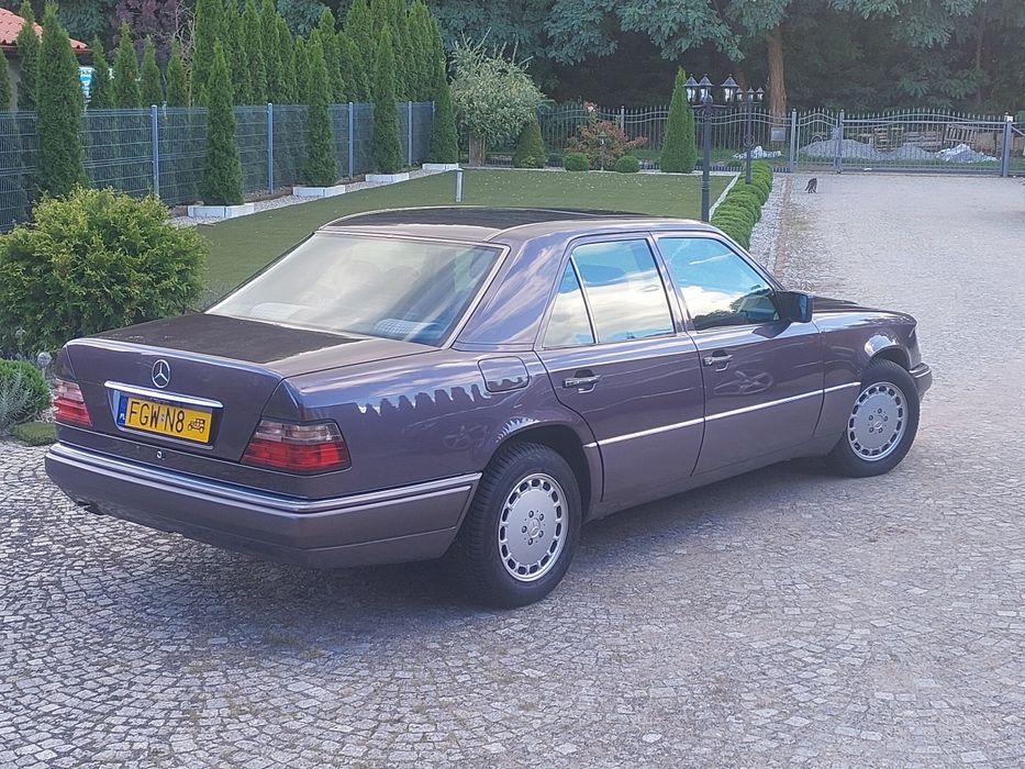 W 124 E220 94 rok Automat