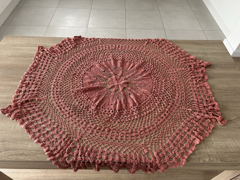 Obrus szydełkowy okragly 110 cm