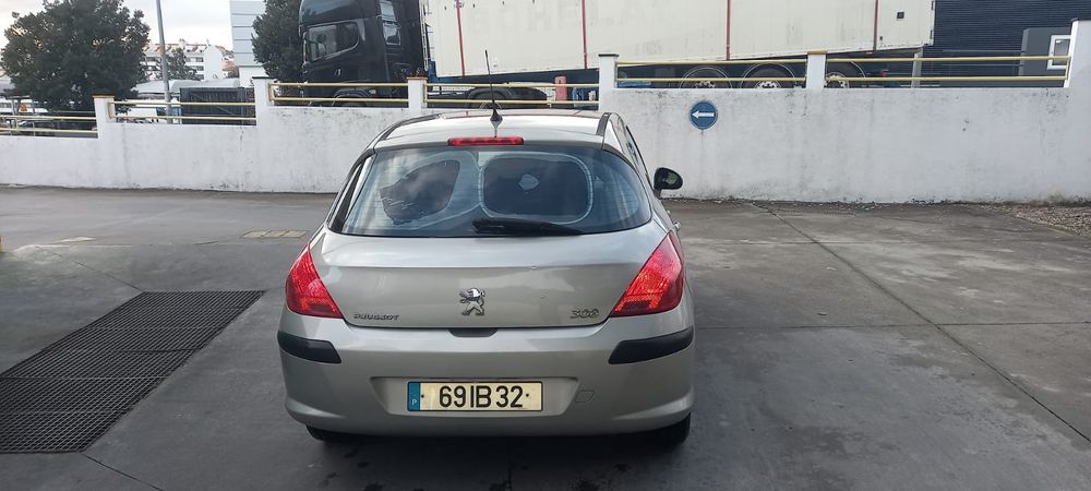 Peugeot Peugeot 308 HDi 90cv 

- *Ano:* [insira o ano, se soub