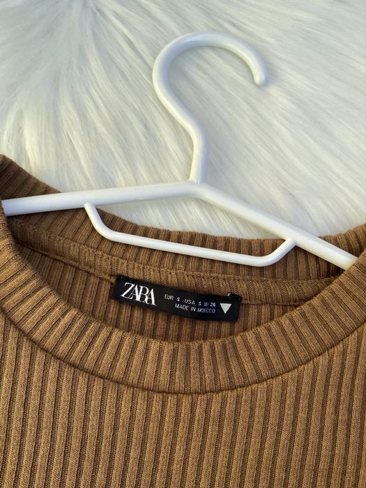 Piękny Crop Top Zara