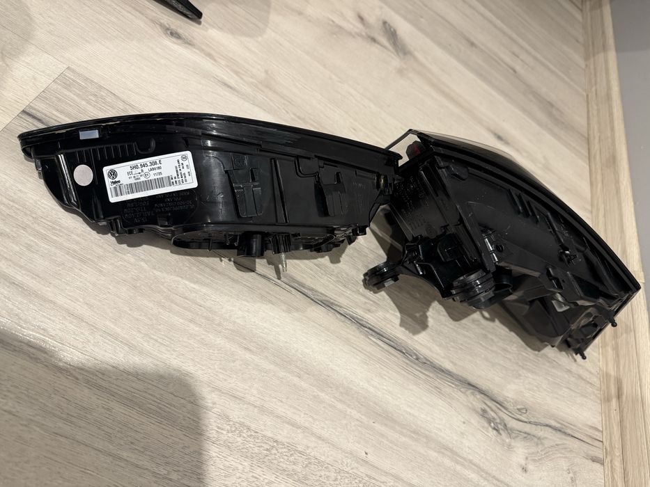 Lampy lewy tył komplet Volkswagen Golf VIII IQ LIGHT