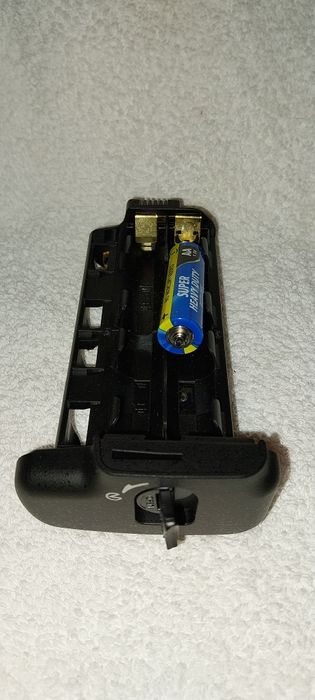 Grip uchwyt akumulatorowy BG-N10 do Nikon