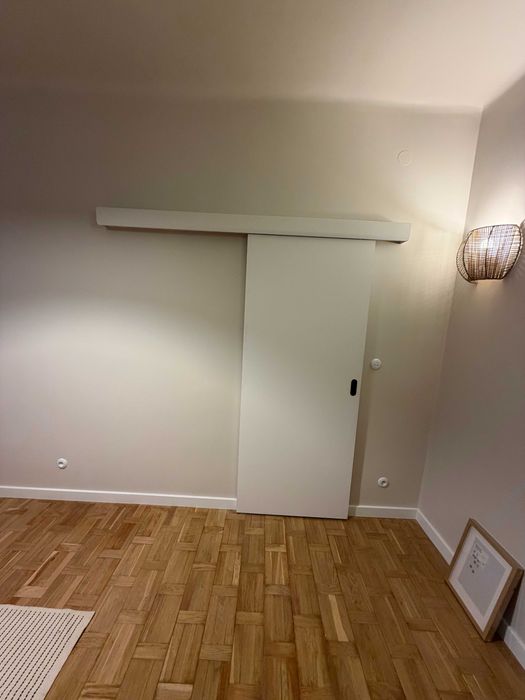 Drzwi przesuwne białe