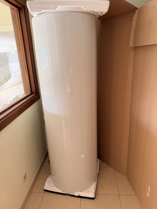 Termoacumulador BOSCH TR1001TF 300 T batido