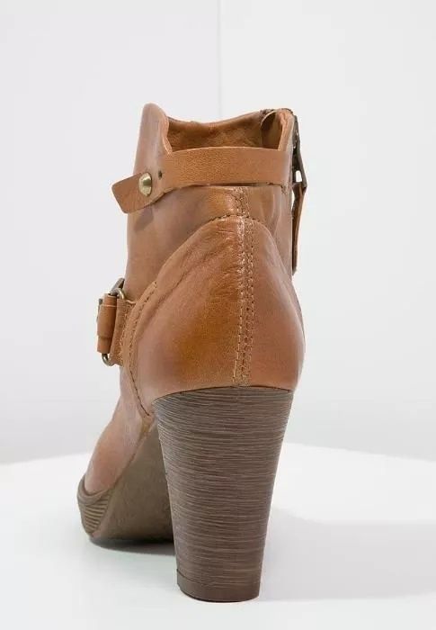 КОЖАННЫЕ ботинки, ботильоны женские Италия полусапожки р39