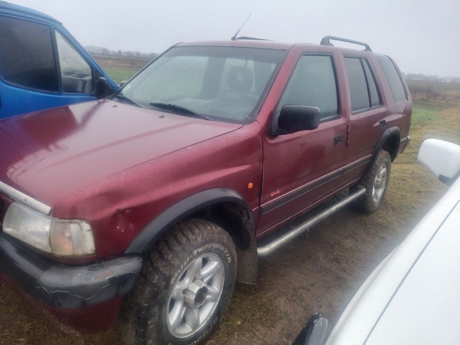 Опель Фронтера а 2,3