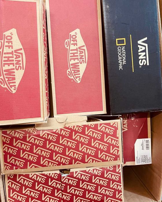 Vans сток брендового взуття оптом . Прямі поставки .РОЗДРІБУ НЕМАЄ