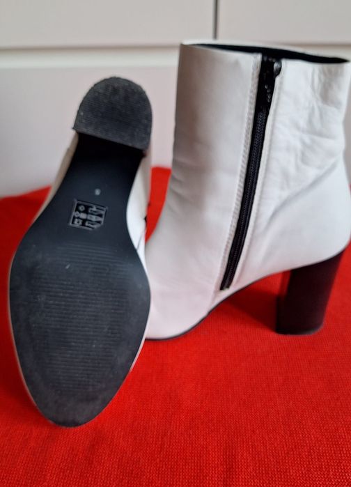 Botki skórzane firmy asos