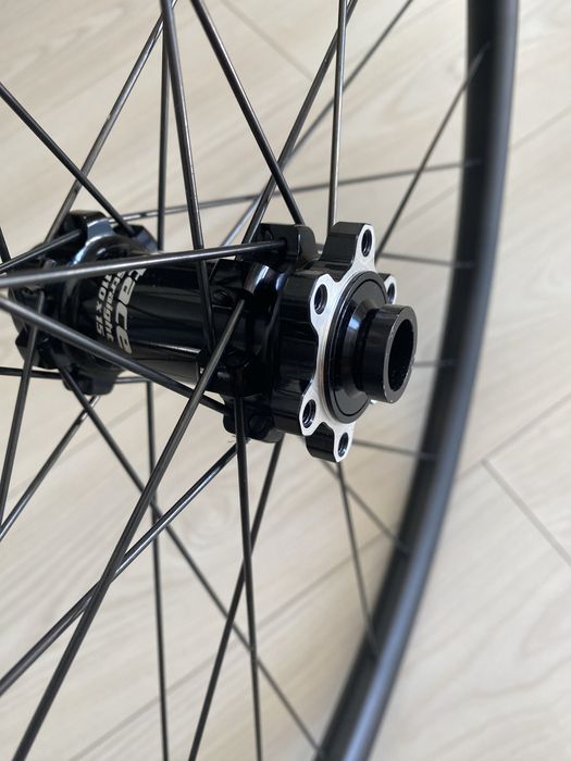 Nowe koła Syntace 29" V25i Boost 15x110 / 12x148mm Microspline