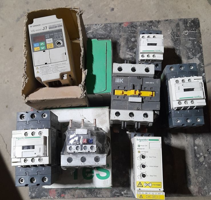 Контактор Шнайдер LCD50AM.7AP, LC1D25F7, КМИ 49512