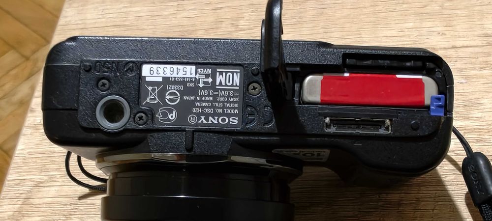 Aparat Sony DSC H20