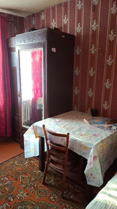 Здається частина будинку на правому березі