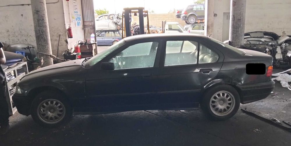 BMW 318 para peças