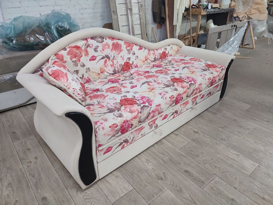 Диван. Спальне місце 1600*2000