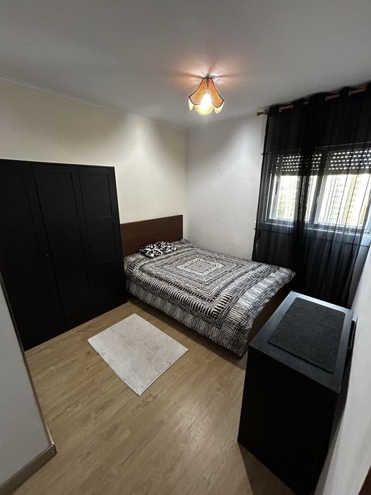 Arrenda-se Quarto Loures  SAC