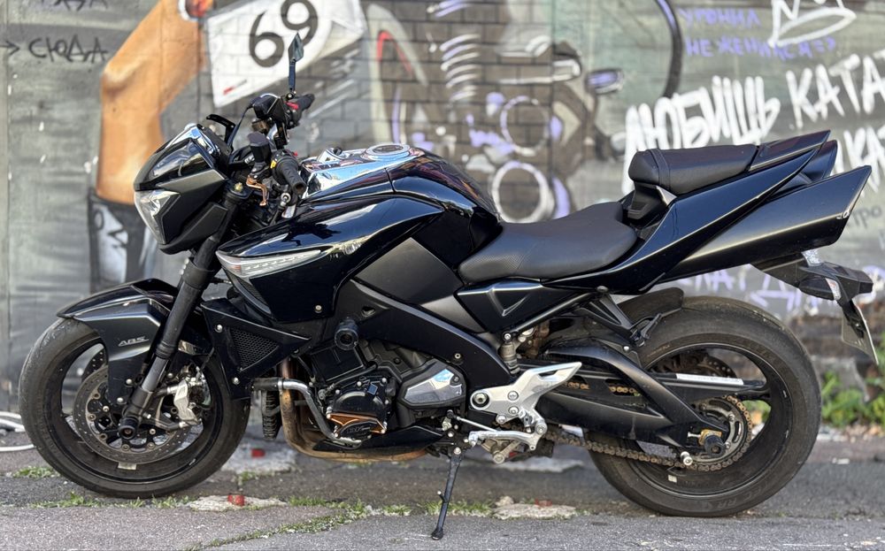 Мотоцикл Suzuki B-King 2008 року