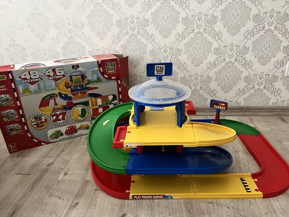 Трек Гараж із трасою Wader Play Tracks Garage