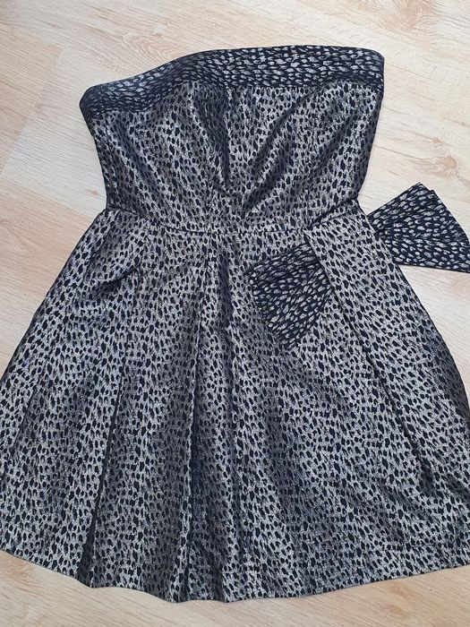 Sukienka koktajlowa elegancka Reserved rozmiar 38 M