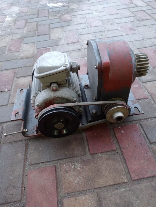 продам мотор-редуктор