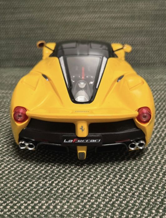 Ferrari na pilot