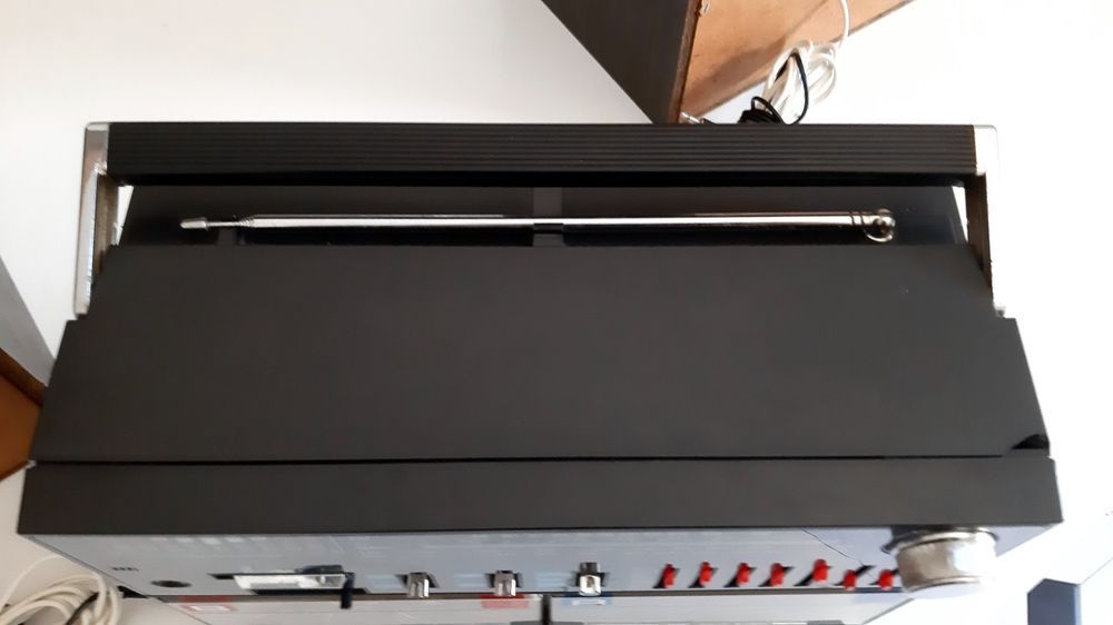 Leitor duplo com rádio